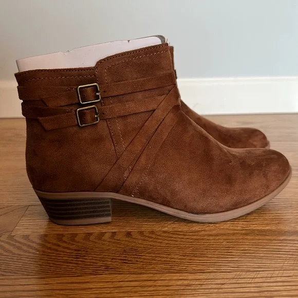 SO Suede Ankle Boots - Picture 3 of 12